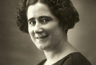 Clara Campoamor, principal impulsora del voto femenino en su país