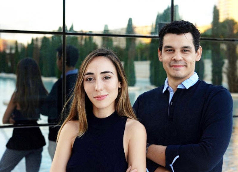 Clara Fernndez y Juan Cartagena