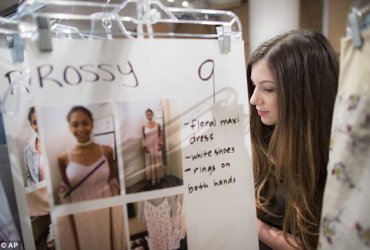 Isabella Rose Taylor, la diseñadora más joven en tener su propia marca de Estados Unidos
