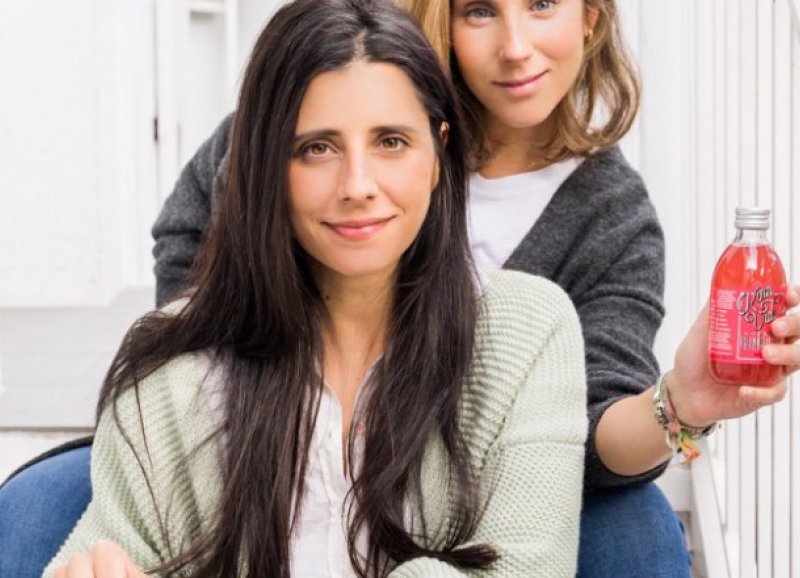 Beatriz Magro junto a su socia Nuria Morales