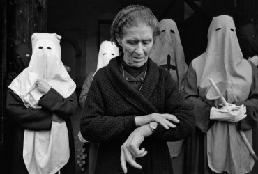 Cristina García Rodero: "Para poder disparar una foto necesito emocionarme"