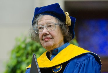 Esther Marley Conwell, pionera en la investigación de semiconductores