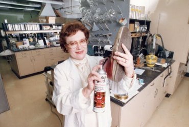 Patsy O'Connell Sherman, inventora y 1° mujer en ocupar un cargo directivo en la empresa 3M