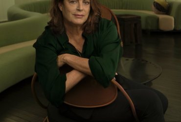 Maja Hoffmann: Empresaria, Filántropa y Coleccionista de Arte